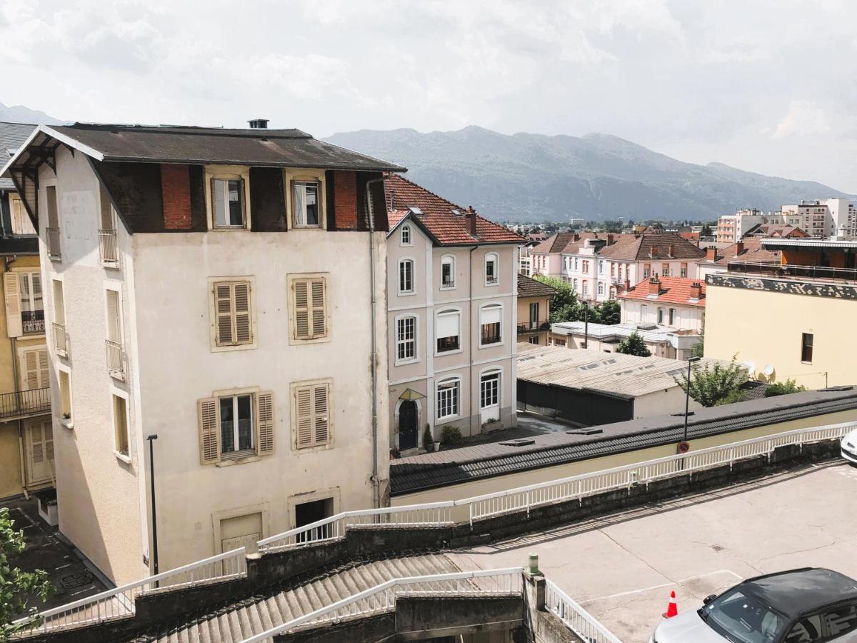 Paisible Studio Avec Agreable Loggia 2 Mn Du Centre Lejlighed Aix-les-Bains Eksteriør billede