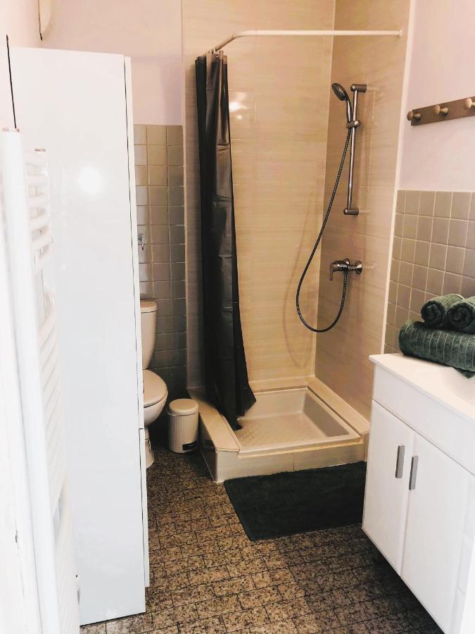 Paisible Studio Avec Agreable Loggia 2 Mn Du Centre Lejlighed Aix-les-Bains Eksteriør billede